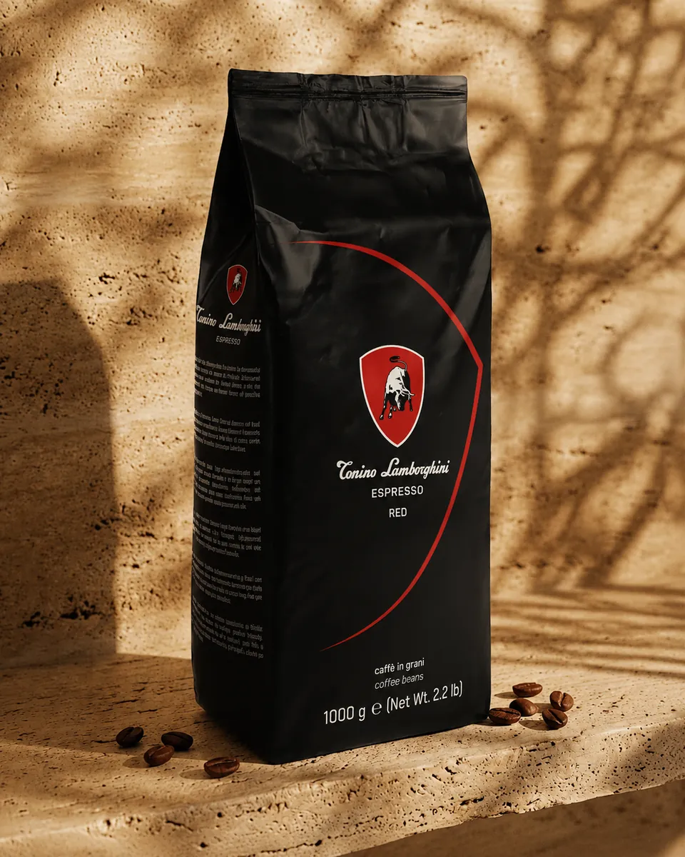 Tonino Lamborghini Red Espresso çekirdek 1 kg — sahne